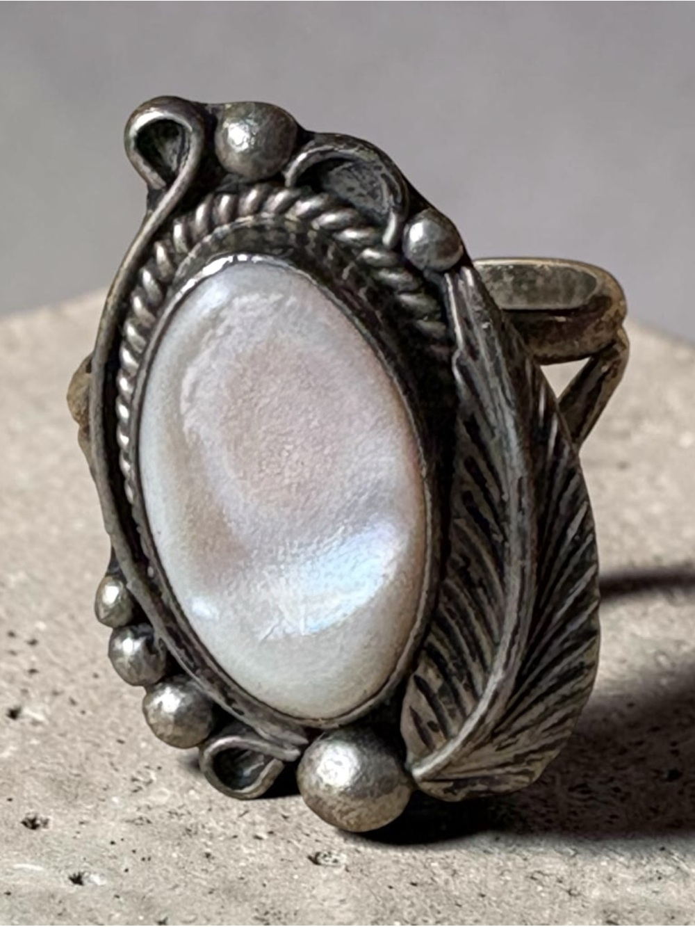 Sterling Silver Mother of Pearl Oval Vintage Navajo Ring